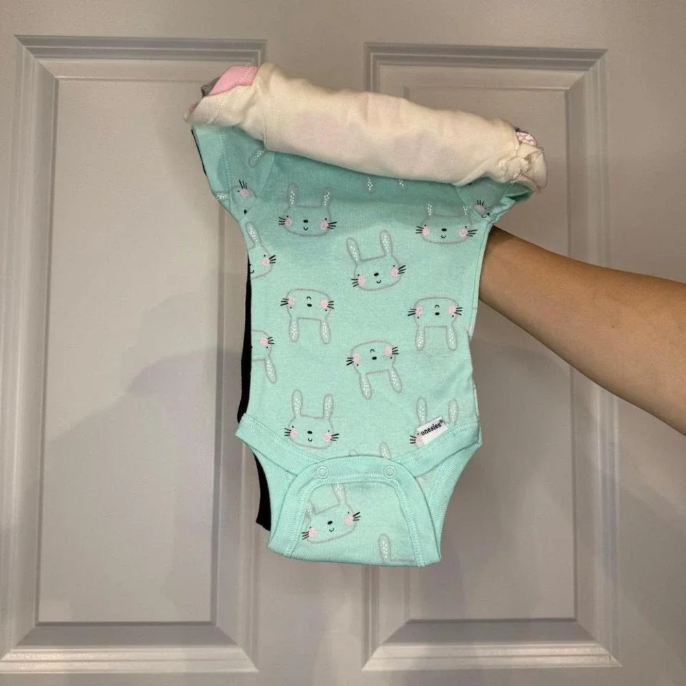 Gerbers‎ Girls Bunny Onesie 5pk Size Newborn NWT